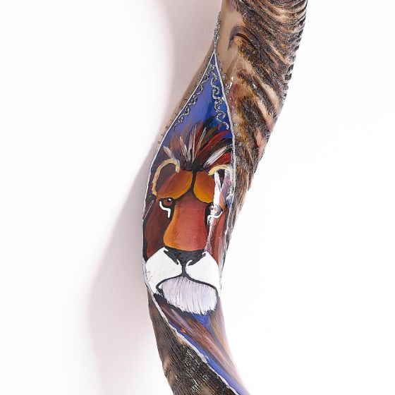 Decorated Kudu Yemenite shofar - The Lion of Judah with Blue background 40 inches