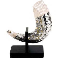 Silver Jerusalem Rams Shofar with Stand - White